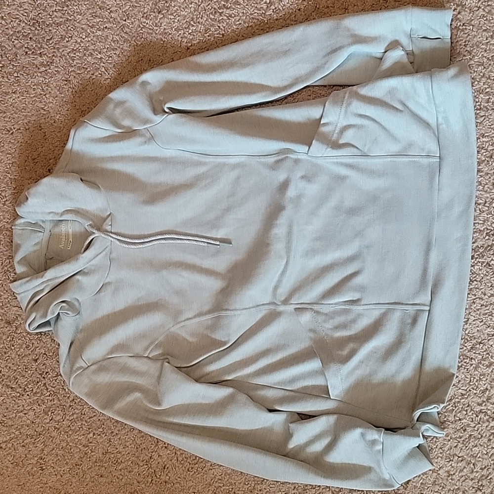 Women's size XL Avalanche hoodie